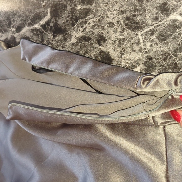 Satin Sleeveless Cocktail Dress - Picture 11 of 13
